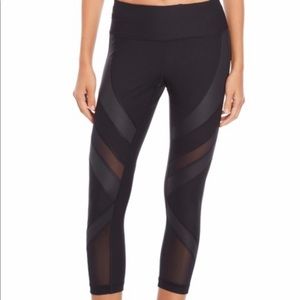 NEW 90 DEGREE 3 PACK CAPRI TIGHTS